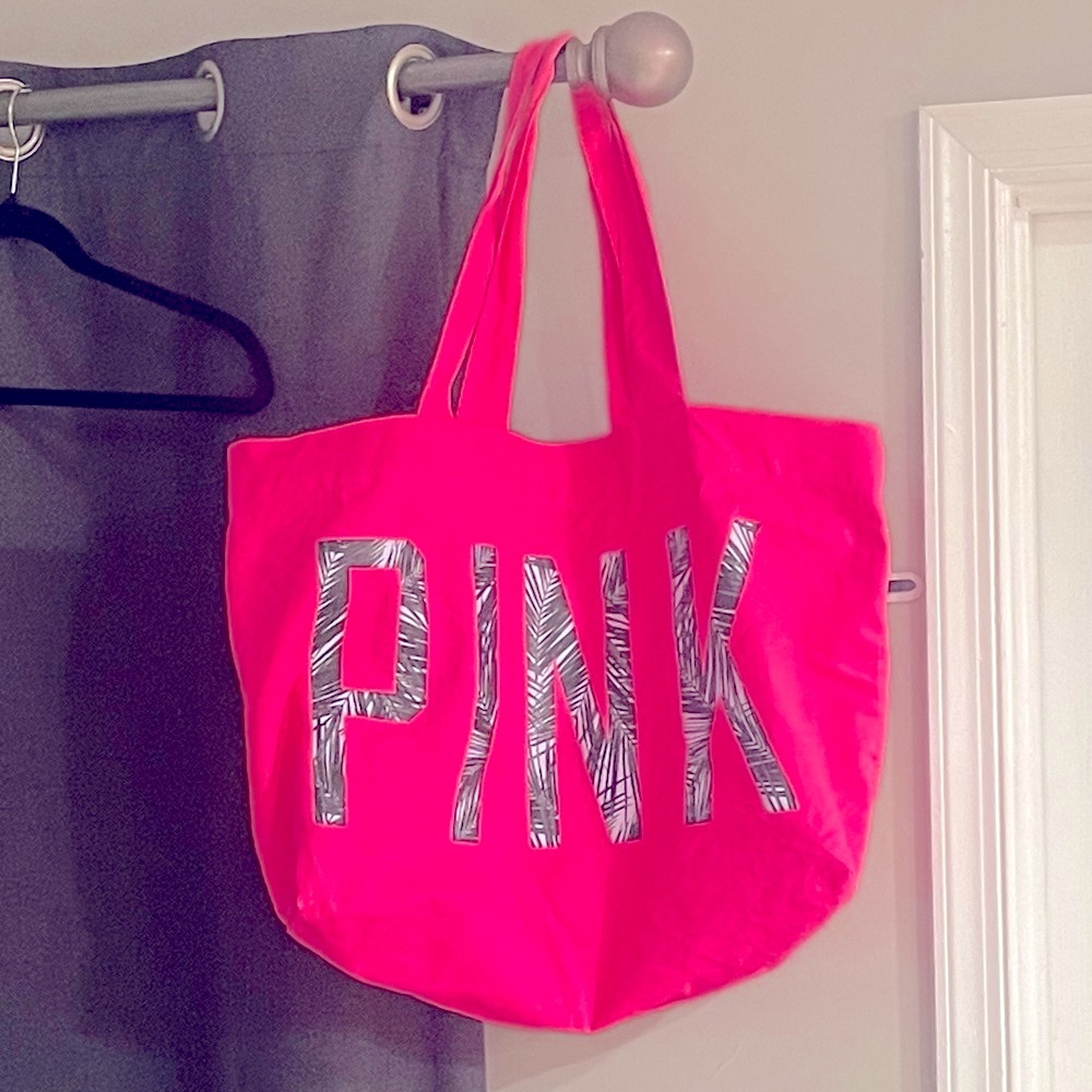 Victorias Secret pink large hot pink carry all purse tote🩷🖤